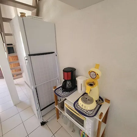 Jolie Maison Dans Securisee Avec Piscine Commune , 4 Couchages , 400 M De La De Lrjp54 别墅 波尔蒂拉盖